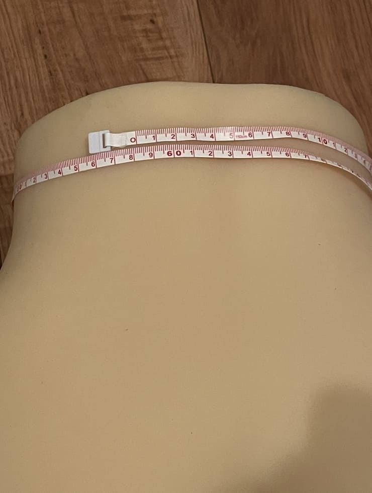 究極のデカ尻ウエスト58cm